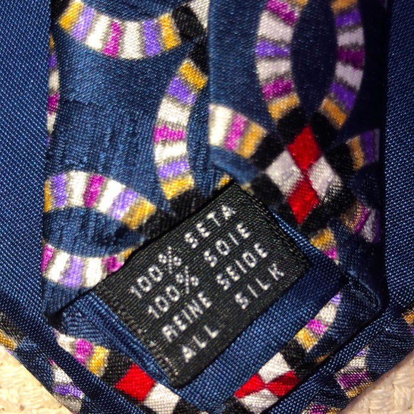 Vietri Italy 100% Silk Necktie - Picture 8 of 11